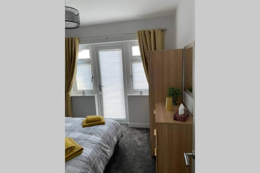 The Alvaros Apartment Саутенд-он-Си Экстерьер фото